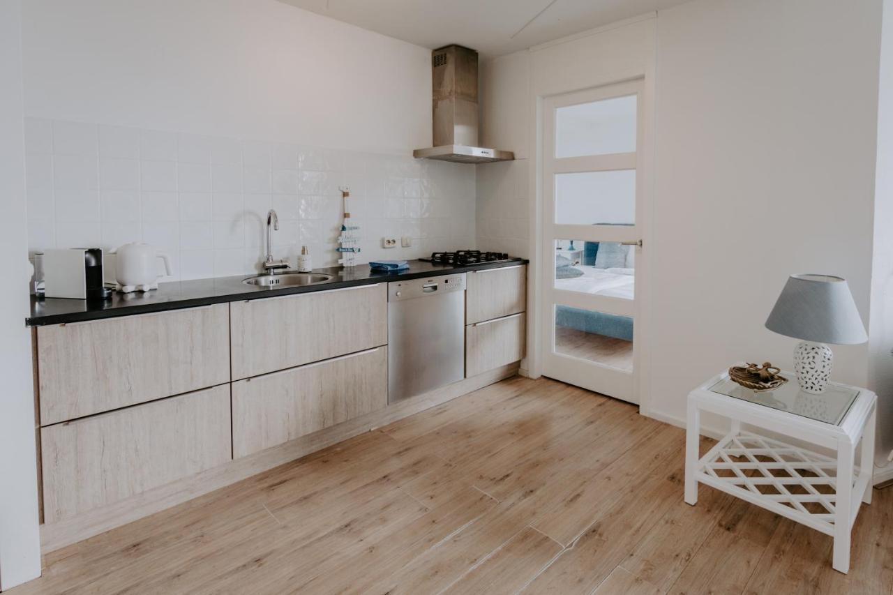 Stijlvol Appartement Op Strand Makkum Extérieur photo